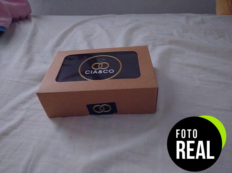 caja-regalo-chocolate-snacks-foto-3