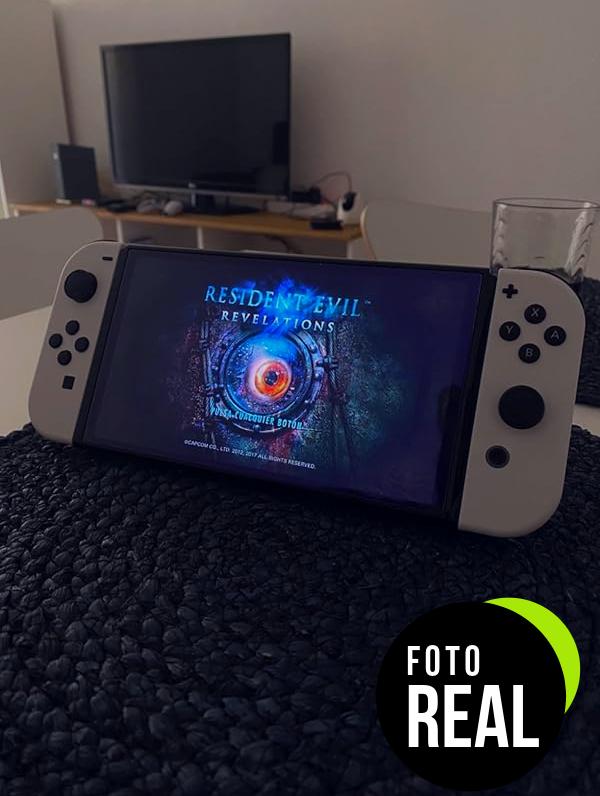 nintendo-switch-oled-blanca-foto-1